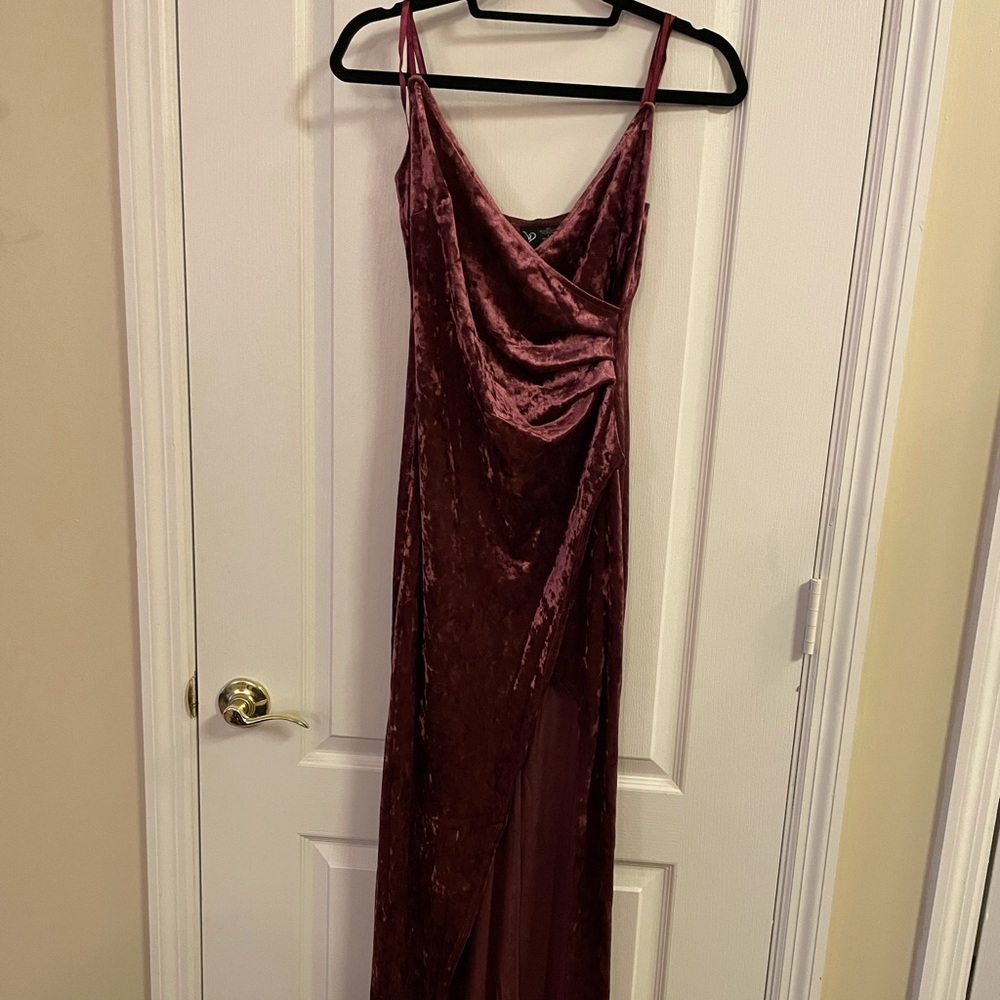 NWT velvet maxi dress size S